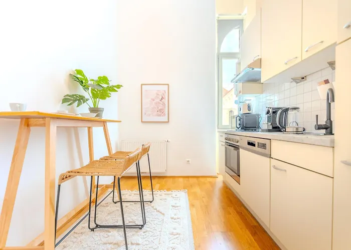 Hakuna Cozy-living Center - Free Parking Apartment *